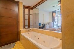 Hillington Green (D23), Condominium #566400861